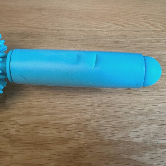 Physique57 Massage Roller, Turquoise - Picture 3 of 11